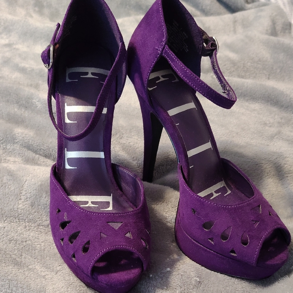 Elle Women's Vibrant Purple Cutout Heels